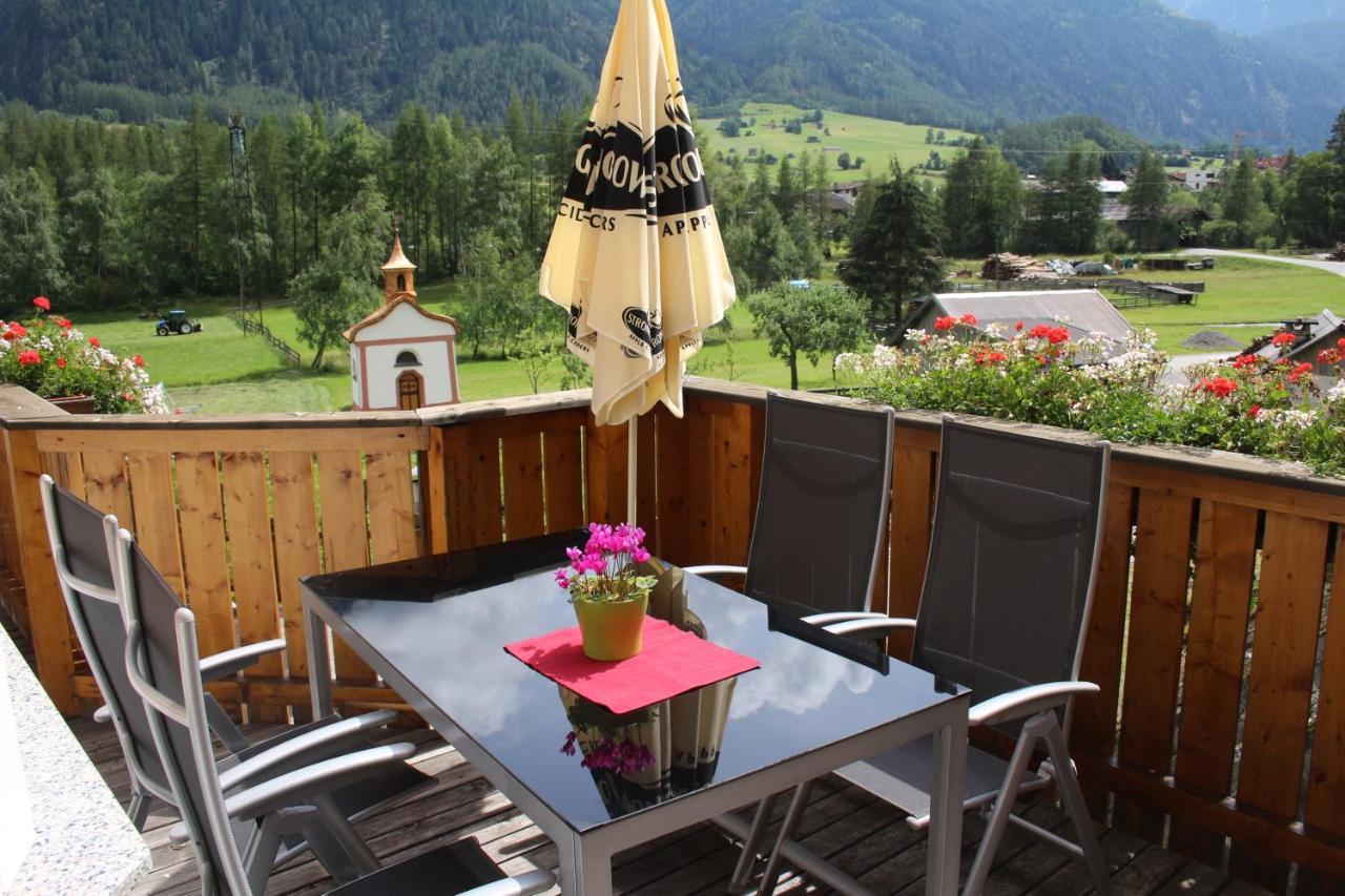 Michelas - Hof Umhausen Bagian luar foto